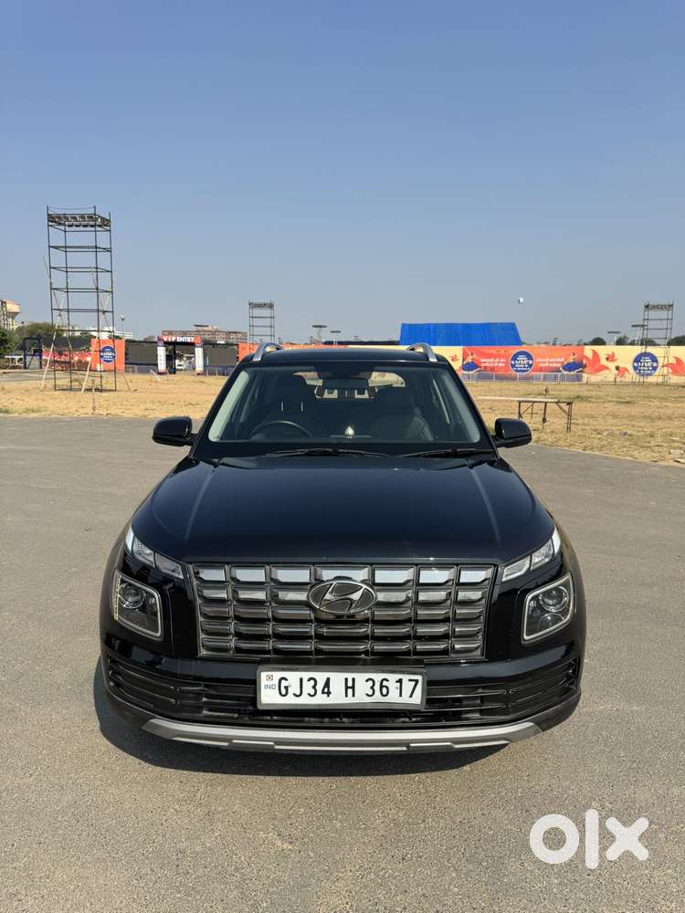 Hyundai Venue S (o) 1.2 Petrol Knight Edition, 2022, Petrol