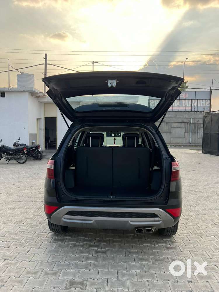 Hyundai Alcazar Platinum 7 Str 1.5 Diesel Adventure, 2023, Diesel