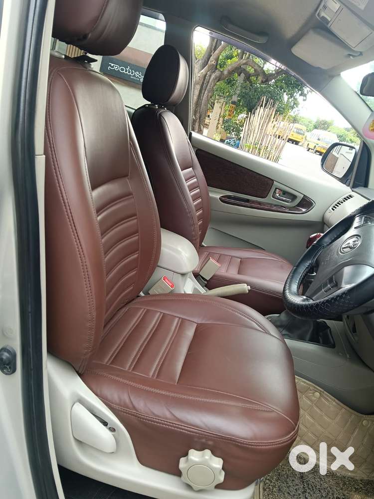Toyota Innova 2.5 Ev (diesel) Ps 8 Seater Bs Iv, 2013, Diesel