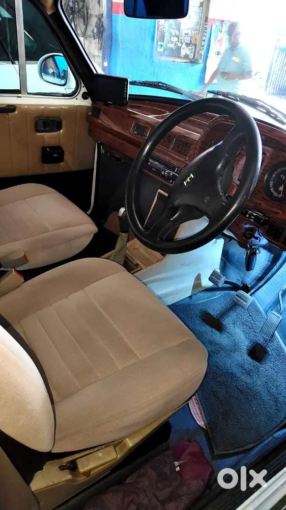 Ambassador Grand 2002 Petrol
