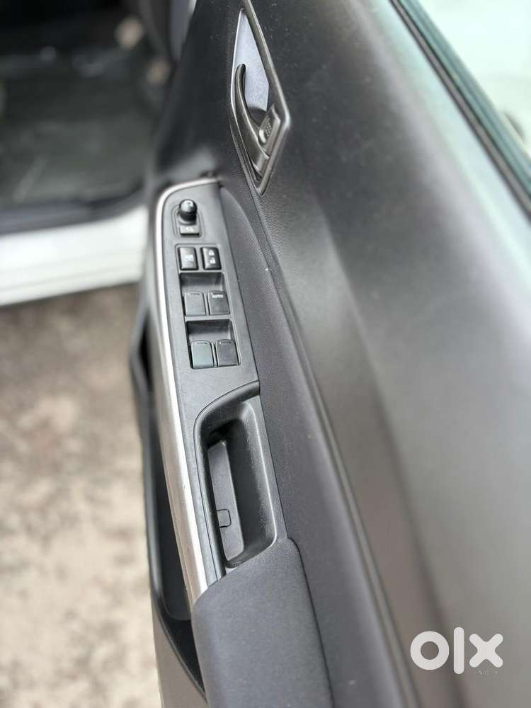 Maruti Suzuki Swift Lxi Optional-o, 2023, Diesel