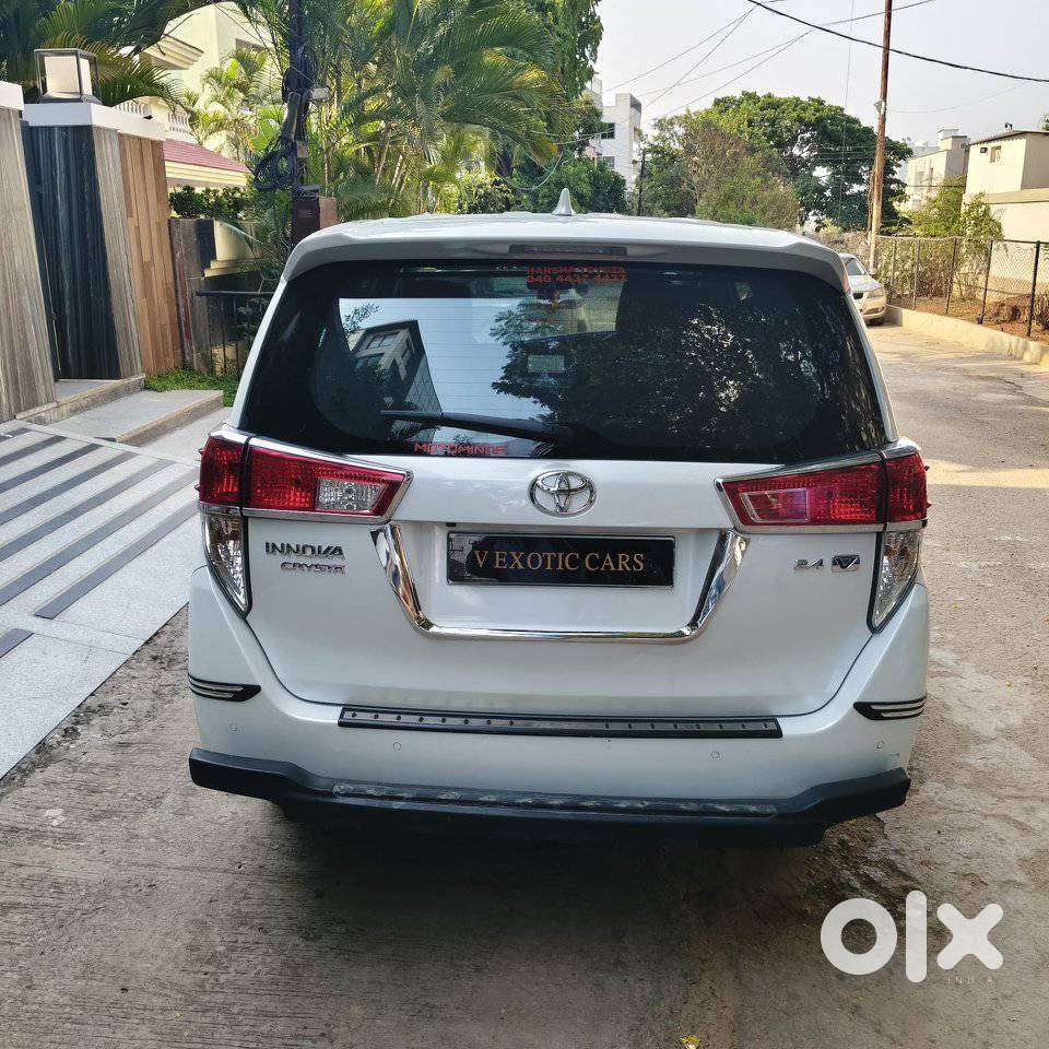 Toyota Innova Crysta 2.4 V 7 Str, 2023, Diesel