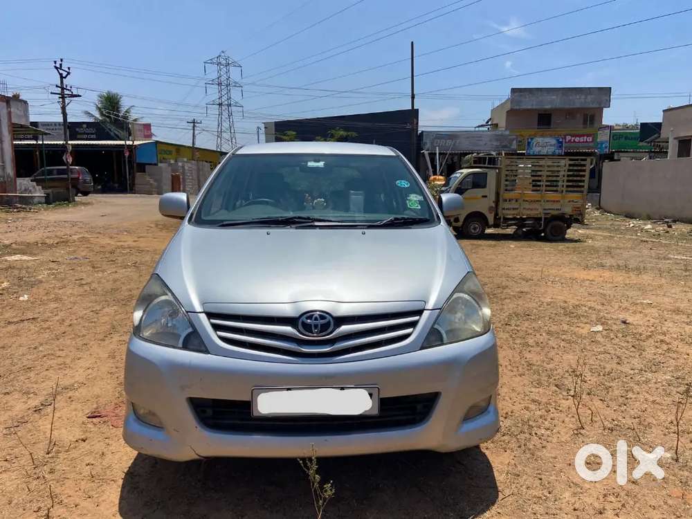 Toyota Innova 2011 Diesel 280545 Km Driven