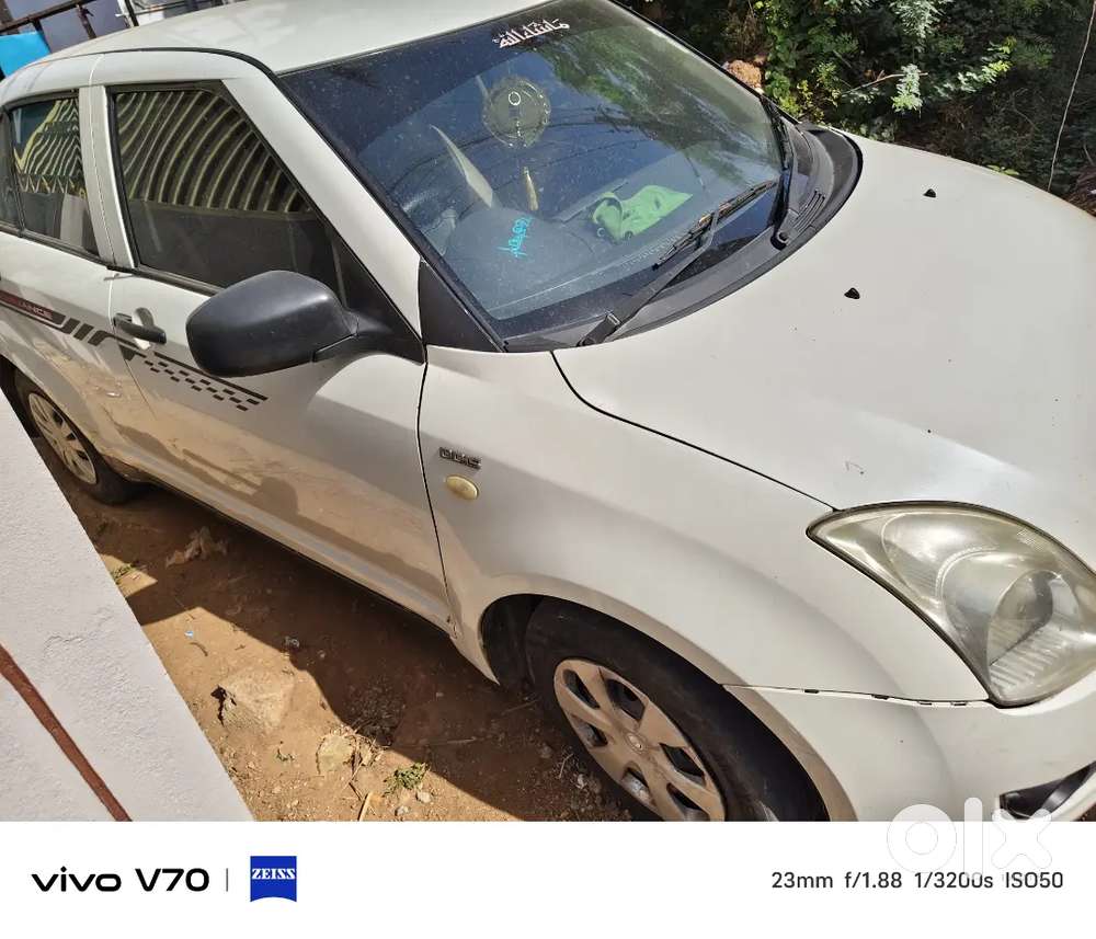 Maruti Suzuki Swift Dzire 2011 Diesel 111111 Km Driven.