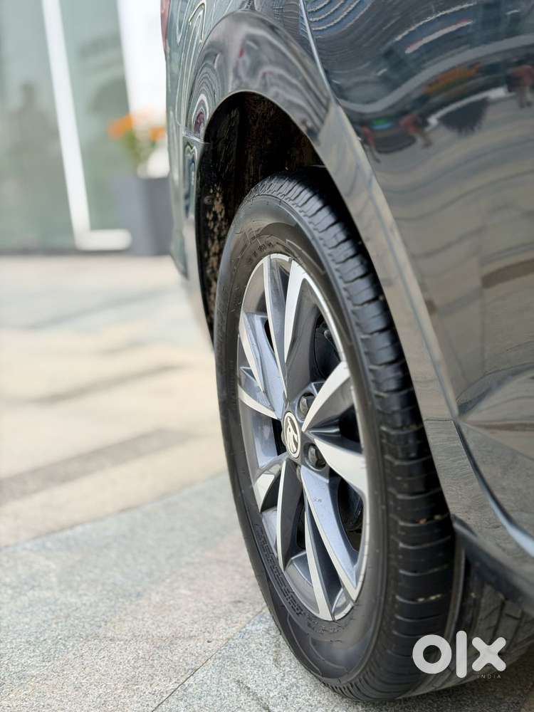 Skoda Slavia Style 1.0l Tsi At, 2025, Petrol