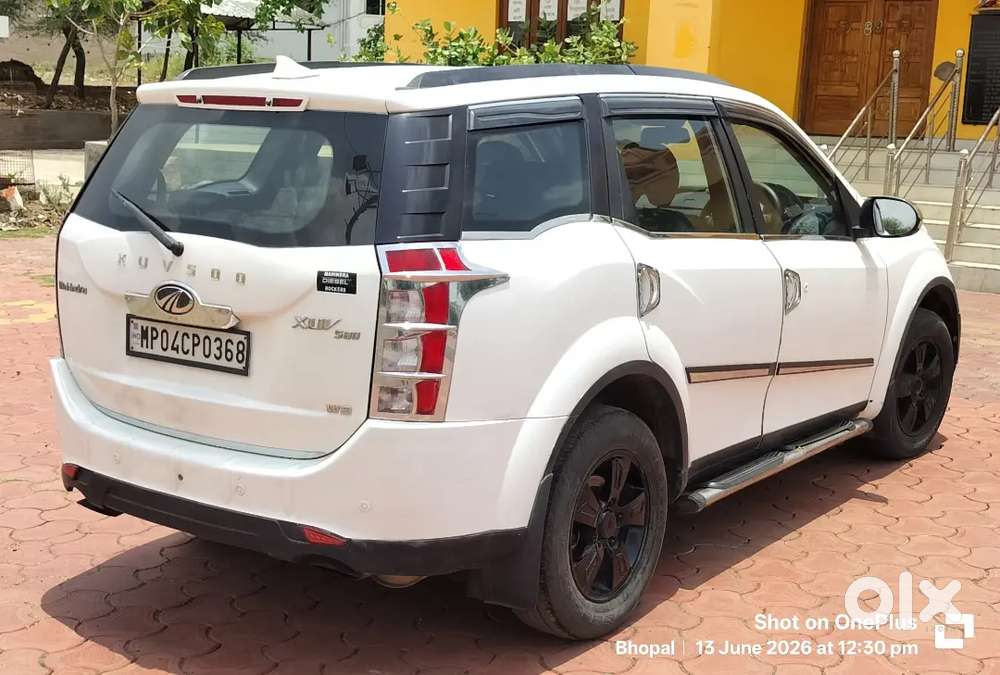 Mahindra Xuv500 2015 Diesel 80974 Km Driven