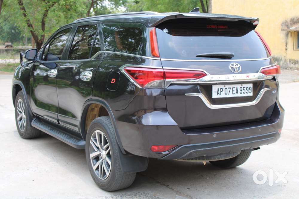 Toyota Fortuner 2.8 At Celebratory Edition, 2018, Diesel
