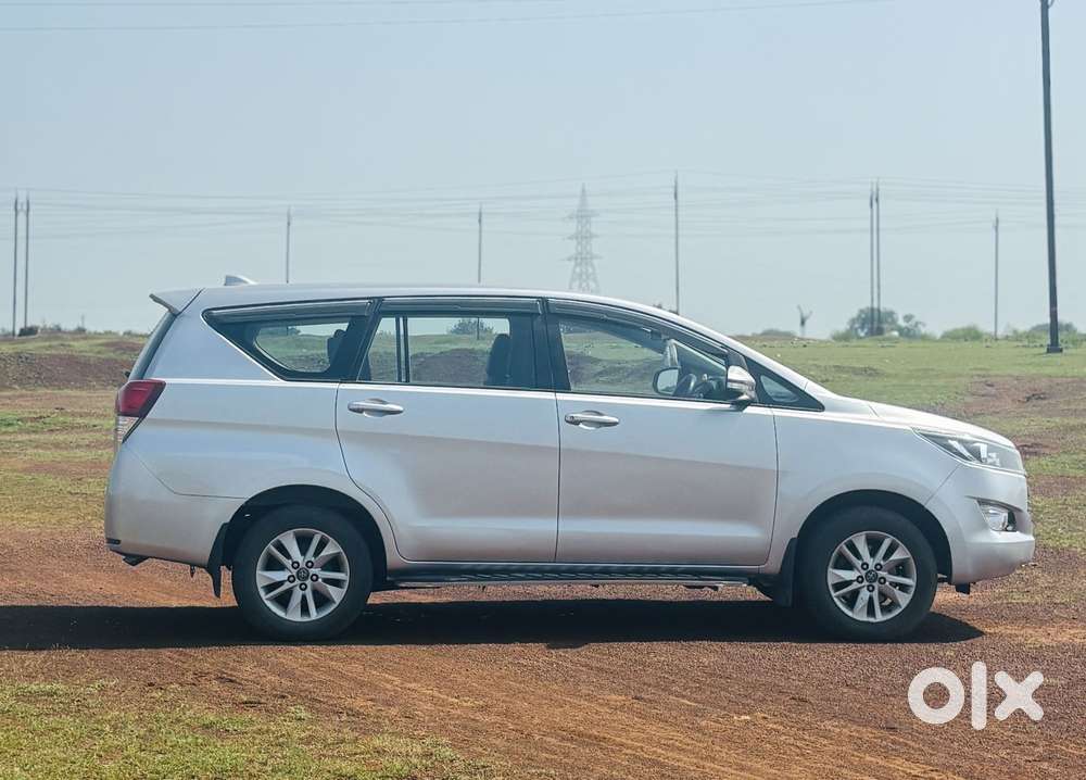 Toyota Innova Crysta 2.4 Gx Mt 8s, 2017, Diesel