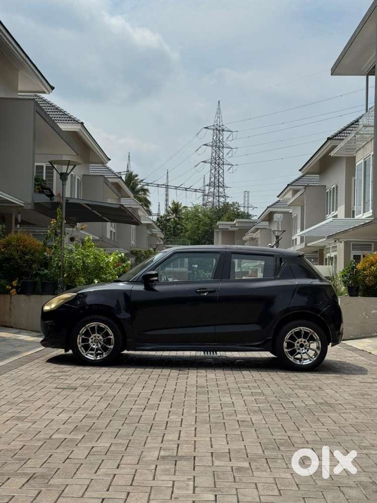 Maruti Suzuki Swift Vxi 2020