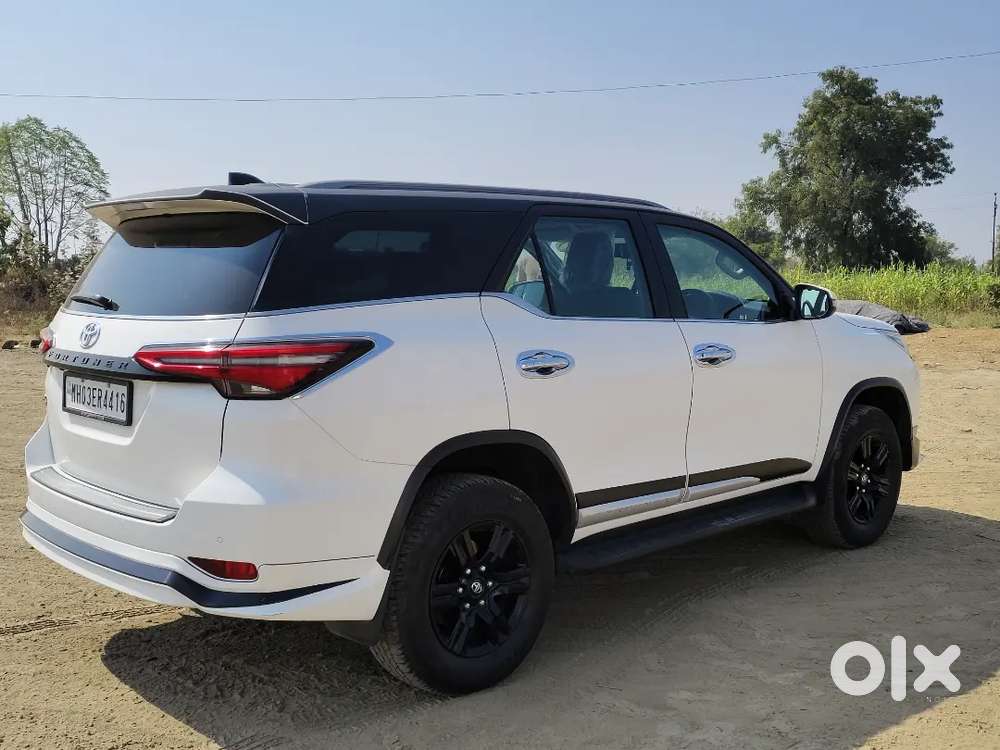 Toyota Fortuner 2025 Diesel Well Maintained