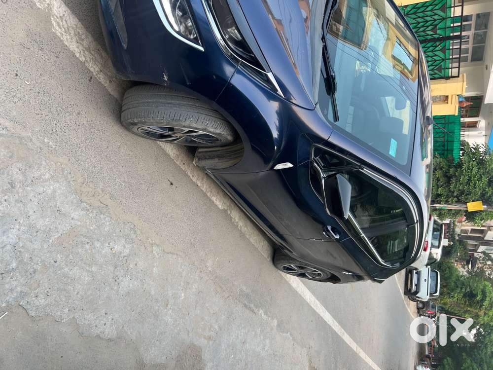 Tata Altroz 2023 Xz Cng Alloys, Touchscreen , Mint Condition23000kms