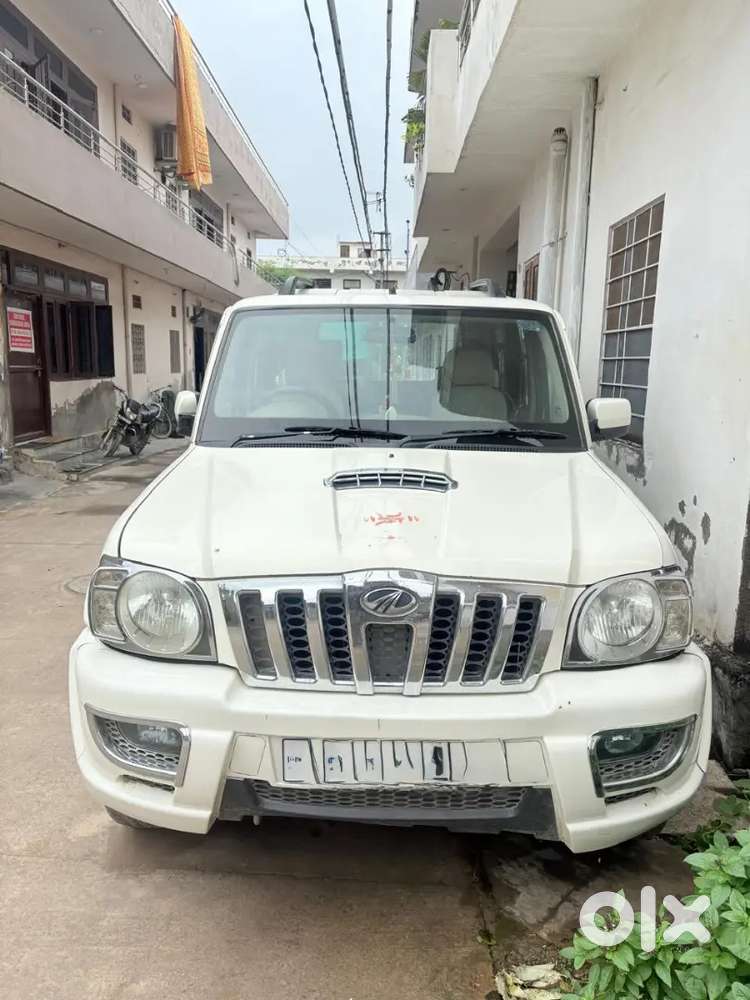 Mahindra Scorpio Getaway 2012 Diesel Well Maintained