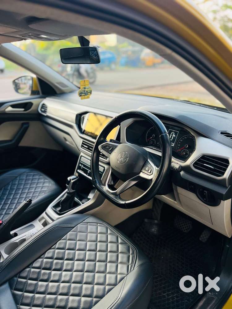 Volkswagen Taigun 1.0 Tsi Highline At, 2022, Petrol