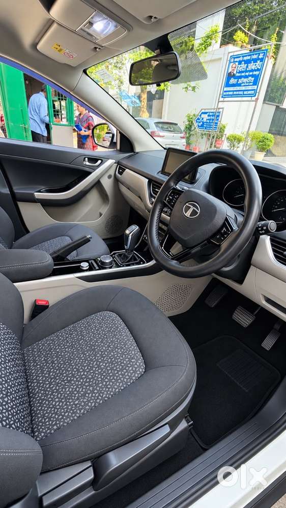 Nexon Petrol Automatic Xza+