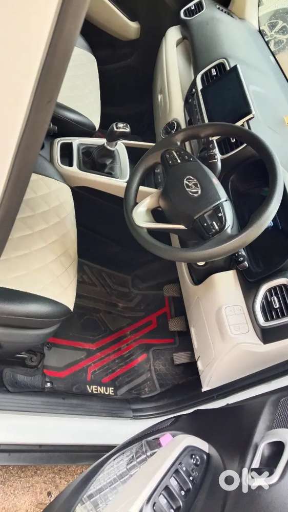 Hyundai Venue 2025 Diesel 84000 Km Driven