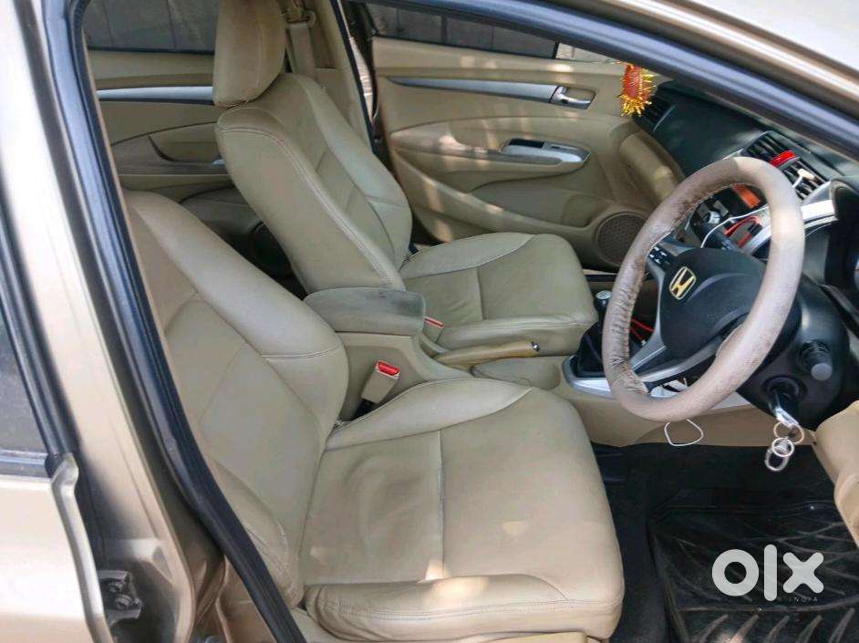 Honda City 2011 (petrol + Cng).