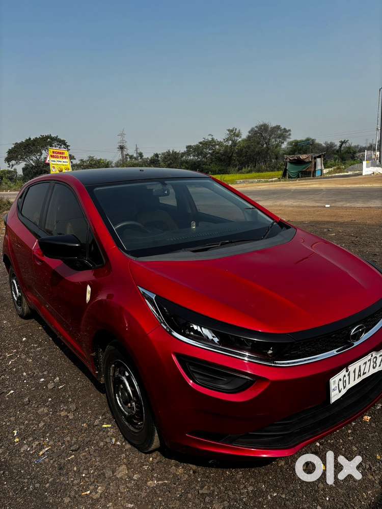 Single Handede Tata Altroz Xe Petrol (2021)  45k Km  Red Color