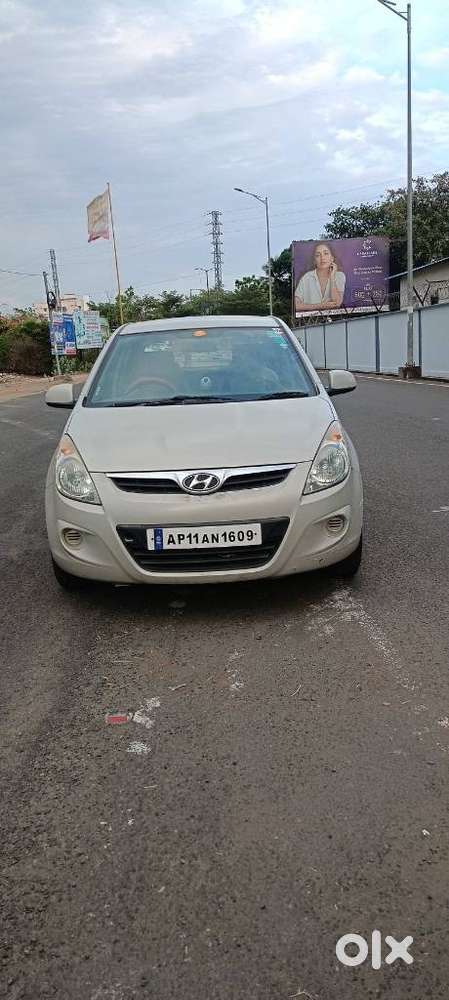 Hyundai I20 Magna 1.2 Vtvt, 2012, Petrol