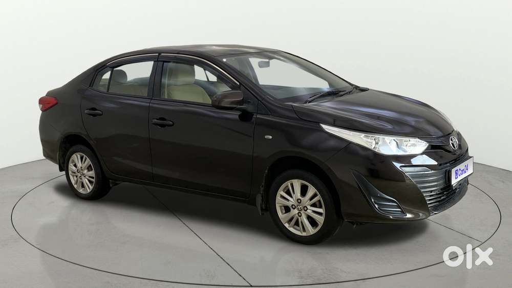 Toyota Yaris J Cvt, 2020, Petrol