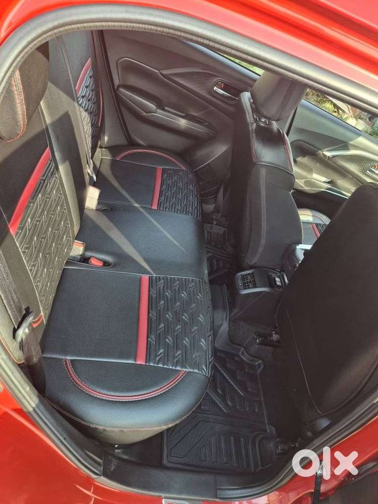 Maruti Suzuki Swift Amt Vvt Zxi, 2025, Petrol
