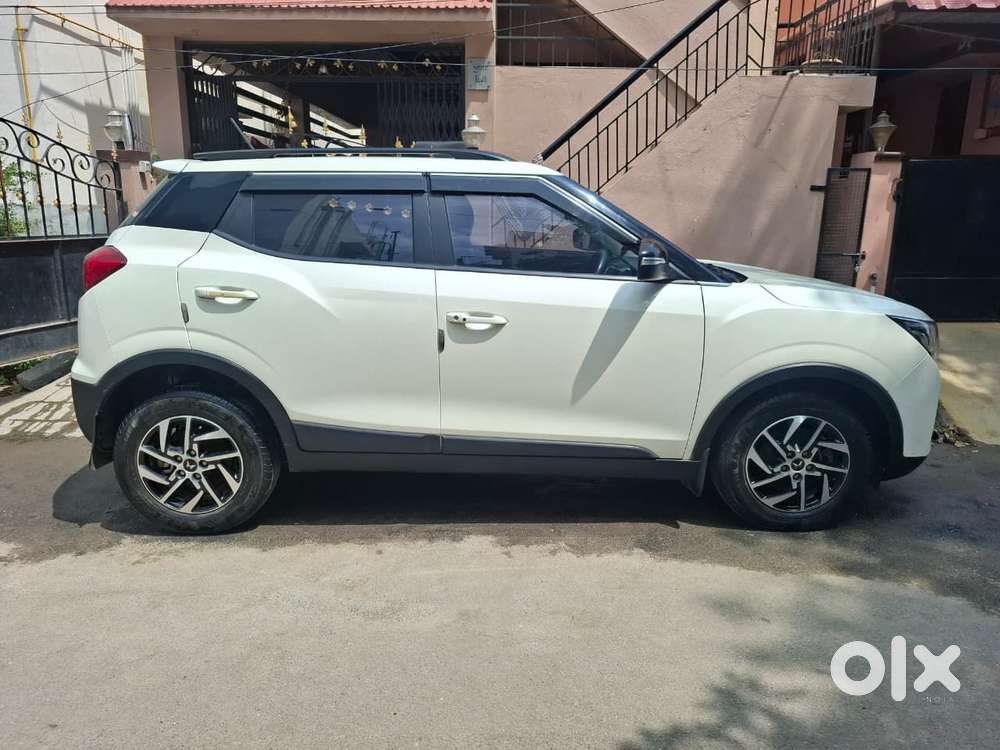 Mahindra Xuv300 W8, 2023, Petrol