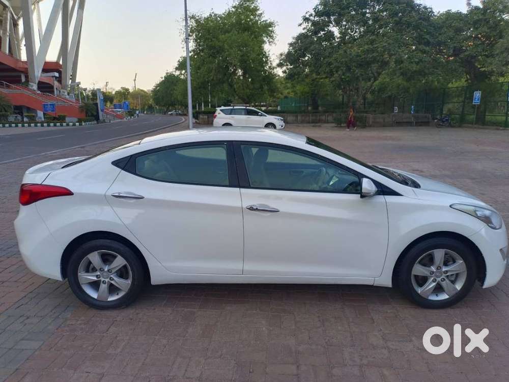 Hyundai Elantra 1.8 Sx Mt, 2012, Petrol