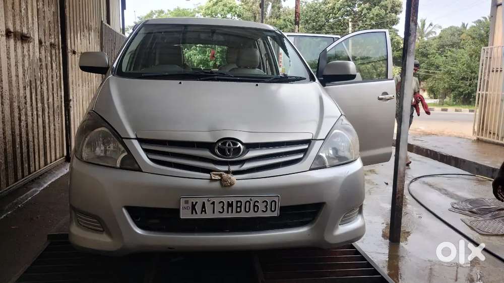 Toyota Innova 2.5 Gx 2011
