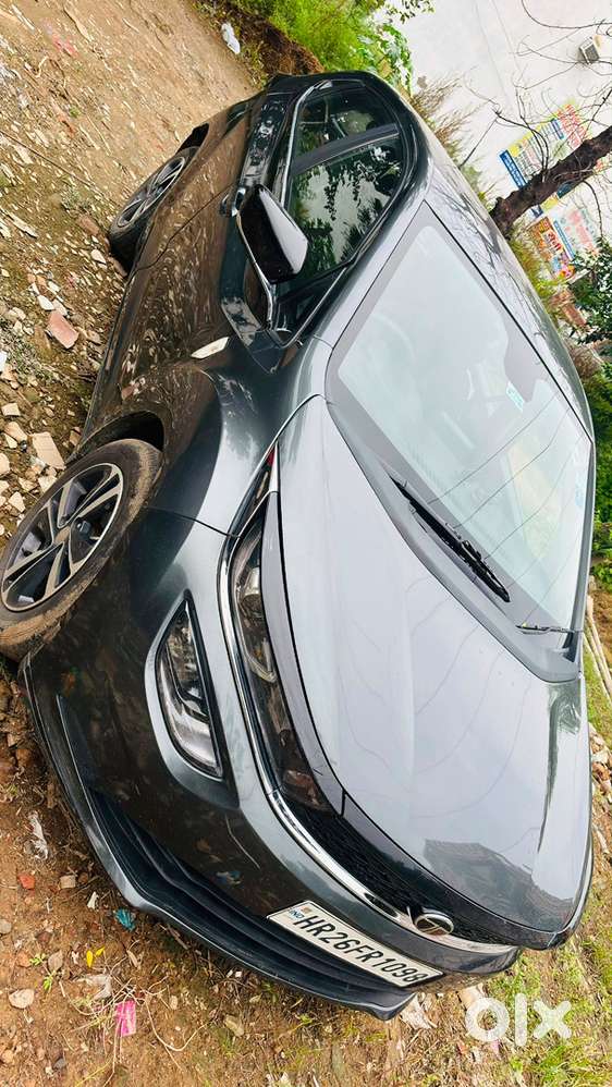 Tata Altroz Xz Icng 2025