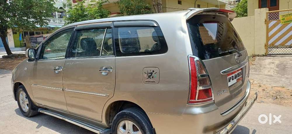 Toyota Innova 2.5 V 7 Str, 2008, Diesel