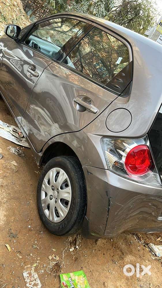 Honda Brio 2013 Petrol Well Maintained