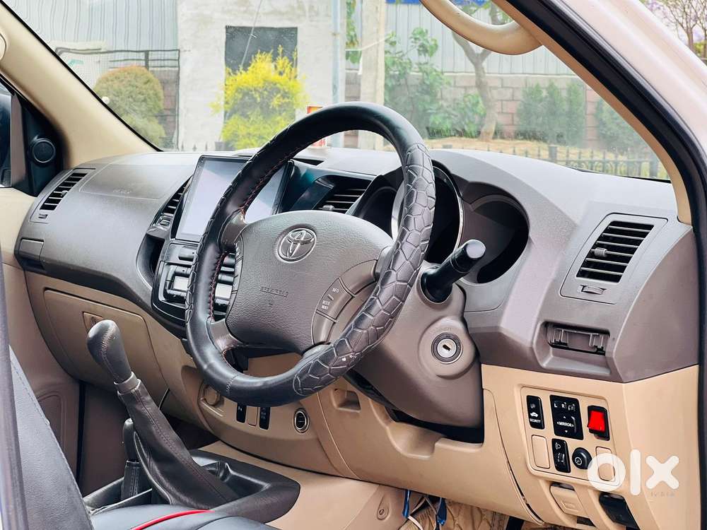 Toyota Fortuner 3.0 4x4 Manual, 2011, Diesel