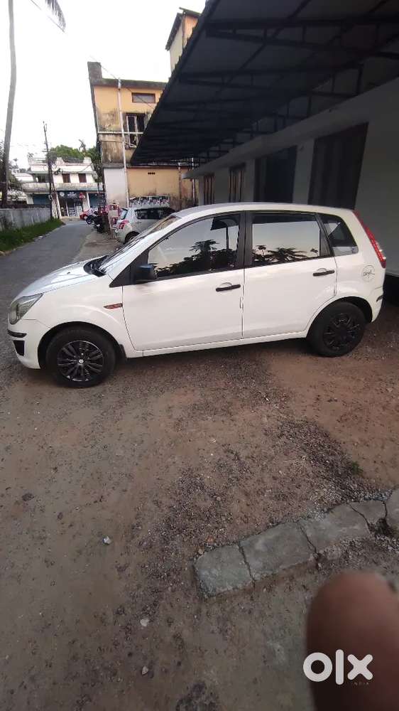 Ford Figo 2013 Diesel 85000 Km Driven