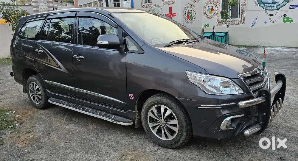 Toyota Innova 2015 Diesel 195500 Km Driven