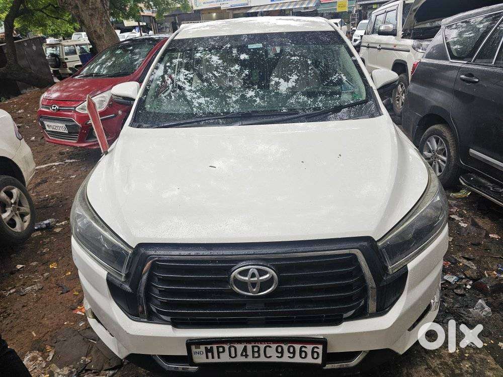Toyota Innova Crysta 2.4 Gx Mt 8s, 2018, Diesel