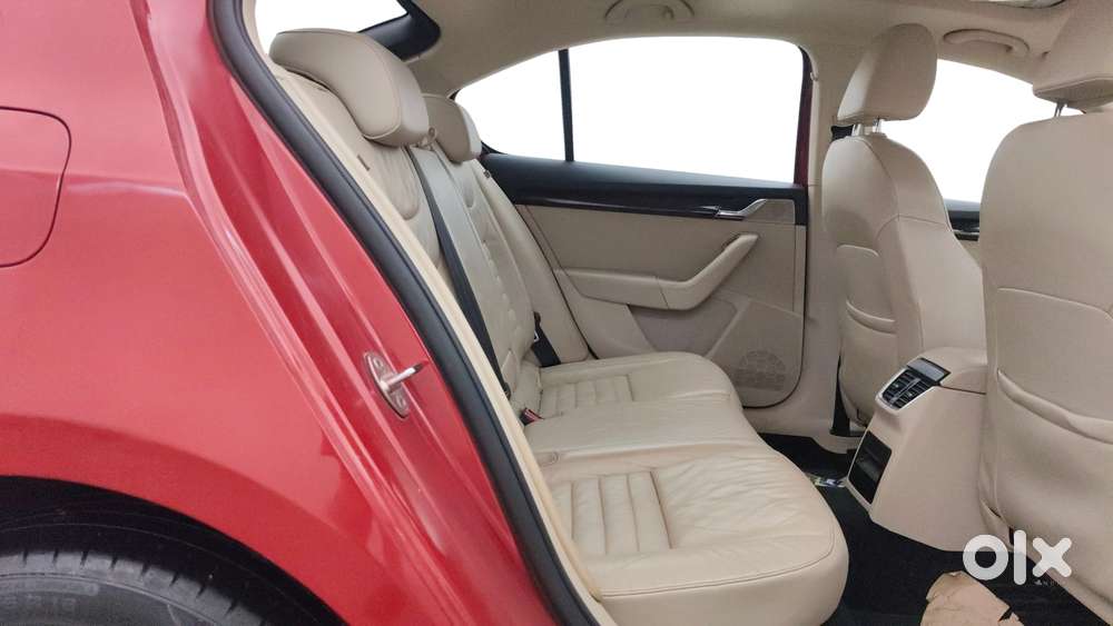 Skoda Octavia 1.8 Tsi At Style Plus, 2017, Petrol