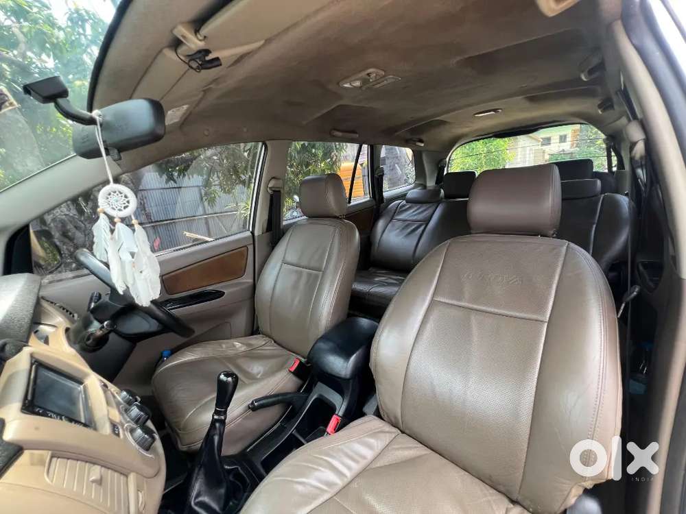 Toyota Innova 2016 Diesel 229000 Km Driven