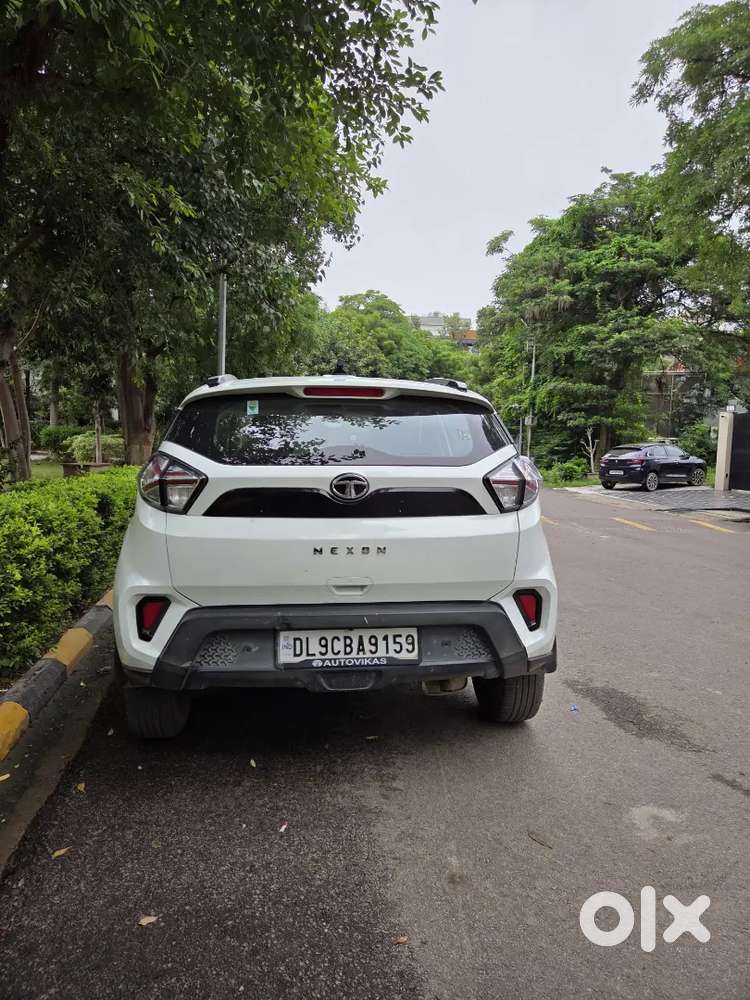 2023 Tata Nexon Xe Petrol Mt 1st Owner  41k Km Bs6 Ph2white