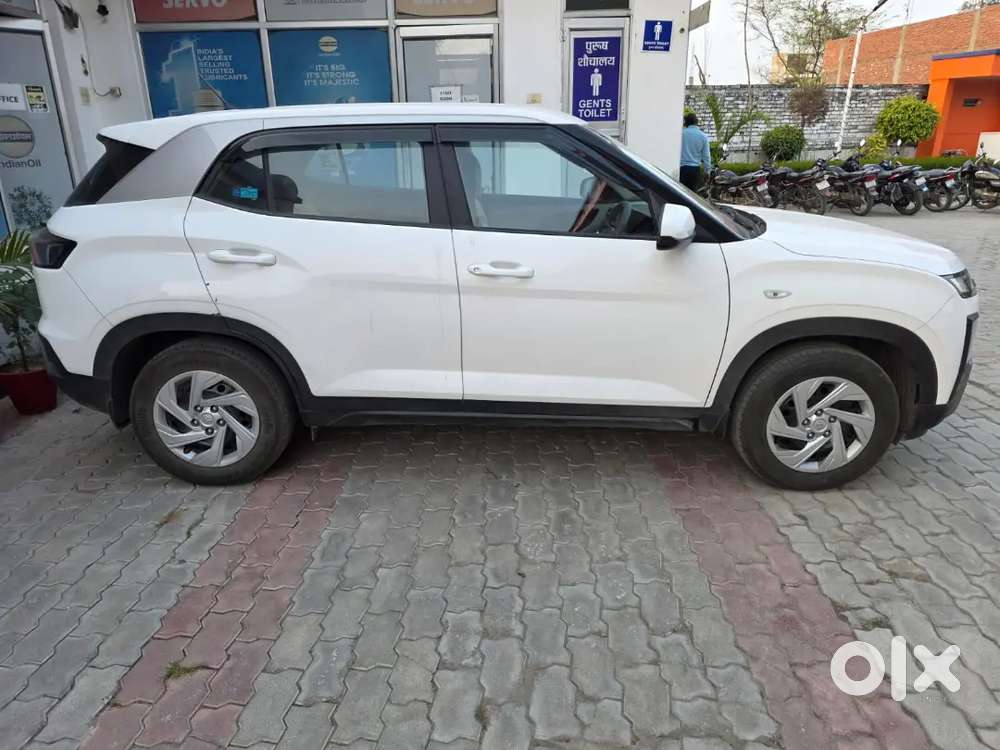 Hyundai Creta Facelift 2024 Base Model White Color