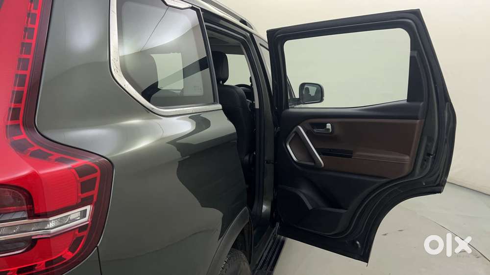 Mahindra Scorpio N Z8 Petrol Mt 7 Str, 2024, Petrol