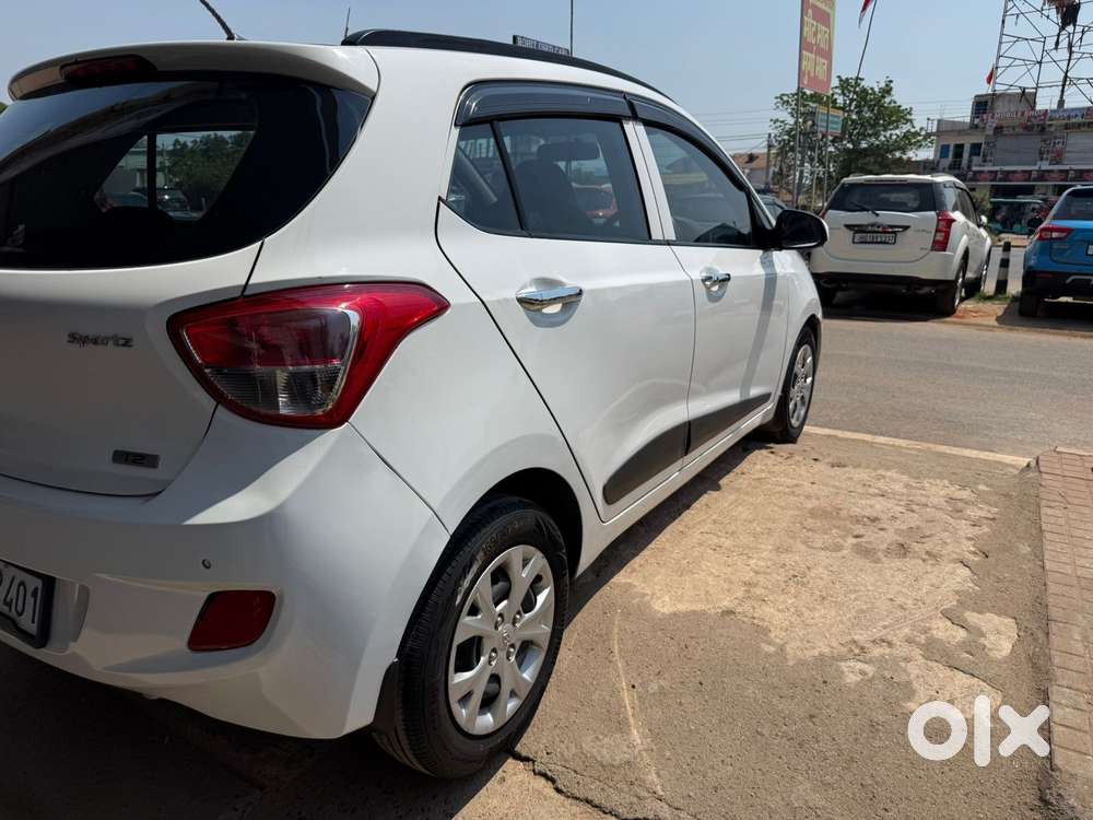Hyundai Grand I10 Sportz Edition, 2014, Petrol