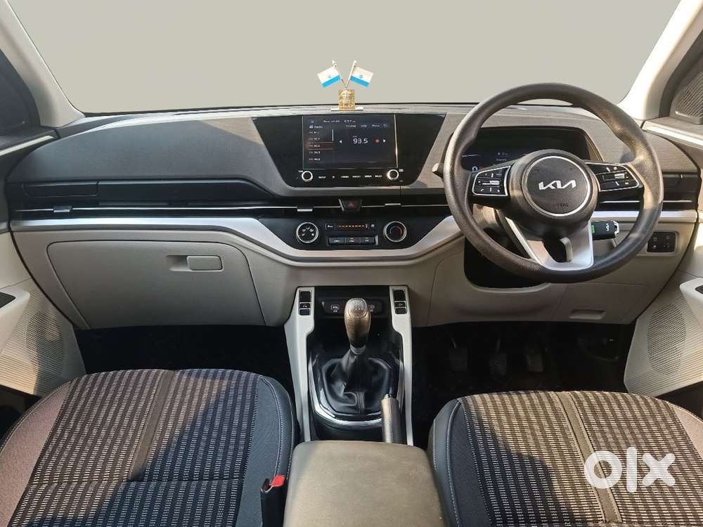 Kia Carens 1.5 Prestige 7 Str, 2024, Petrol