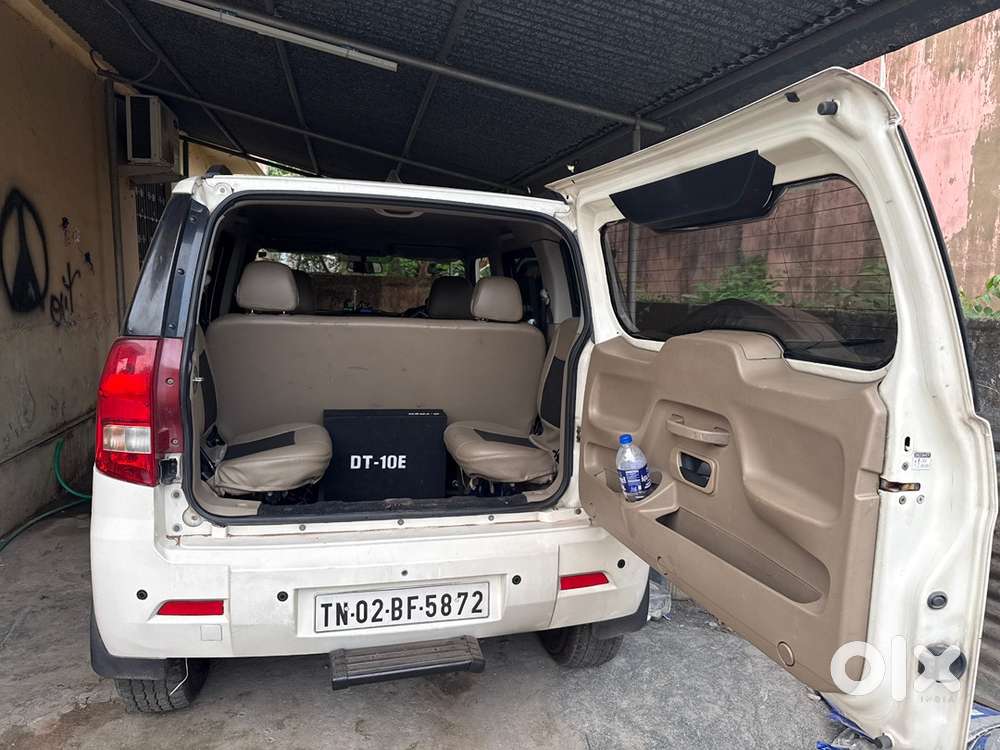 Mahindra Tuv 300 2016 Diesel Well Maintained