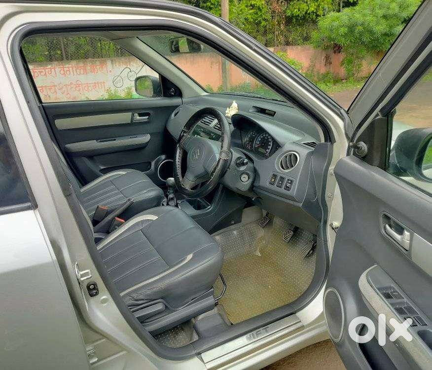 Maruti Suzuki Swift Dzire 1.2 Vxi Bsiv, 2011, Petrol