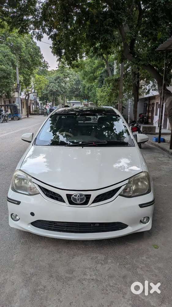 Urgent Sale: Toyota Etios Liva – Ekdum Brand New Condition! Dec 2016