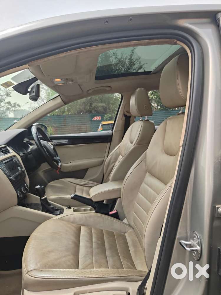 Skoda Octavia 1.8 Elegance Tsi At, 2014, Petrol