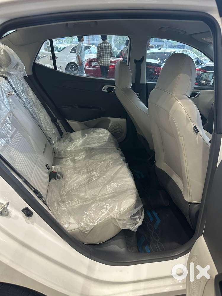 Hyundai Aura Sx 1.2 (o) Petrol, 2024, Petrol