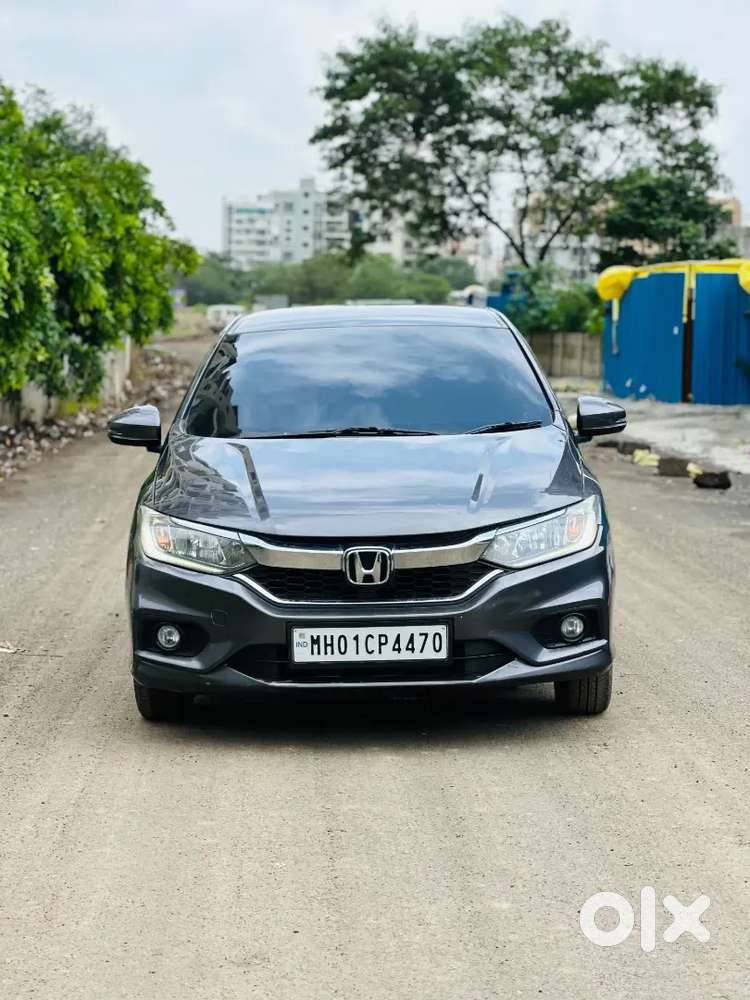 Honda City 1.5 V Petrol 2017 5th Gen Daimond Cut Machwheel