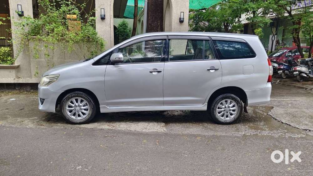 Toyota Innova 2.5 V 8 Str, 2013, Diesel