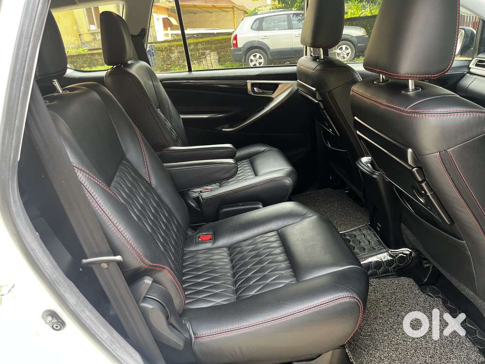 Toyota Innova Crysta 2.4 Vx Mt, 2020, Diesel