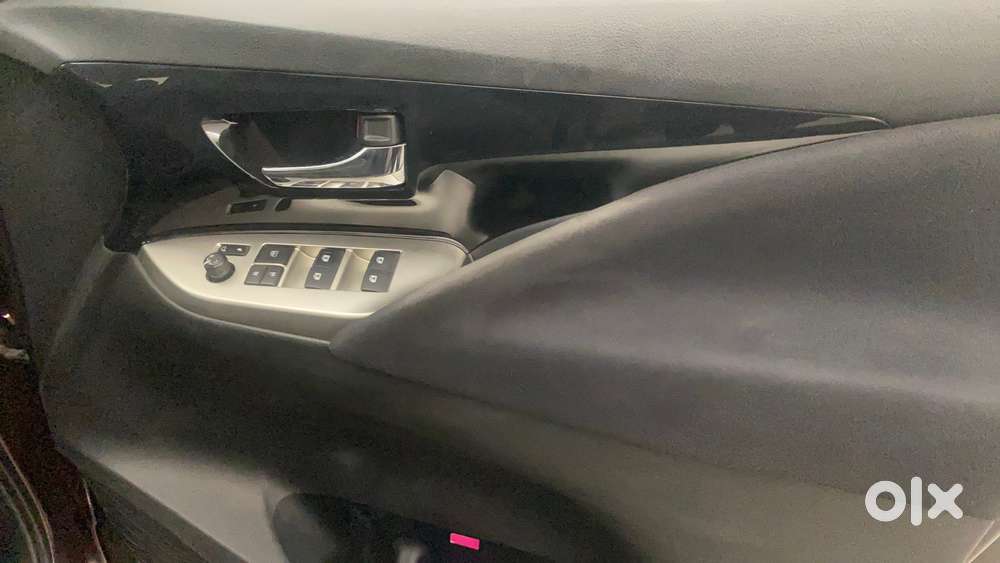 Toyota Innova Crysta 2.4 Vx Mt, 2018, Diesel